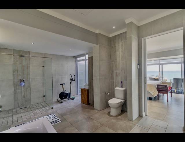 4 BEDROOM HOUSE FOR SALE IN PEARL BAY
